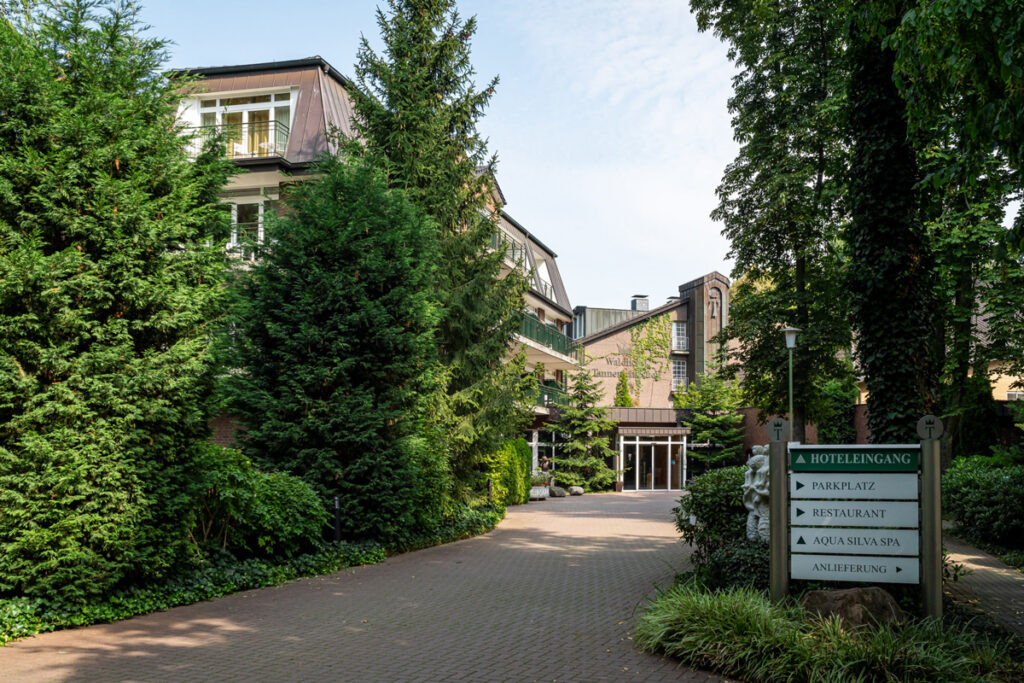 Waldhotel Tannenhäuschen in Wesel